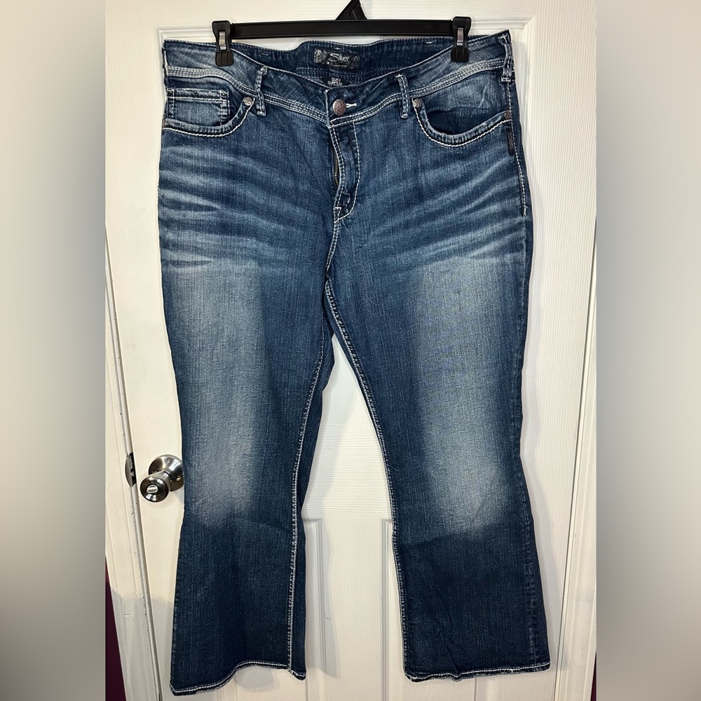 Silver Jeans Women’s Suki Surplus Jeans Size 22 Dark Wash Excellent Condition